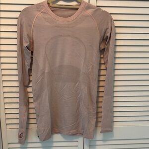 Lululemon Pink Long Sleeve Athletic Top. Size 6